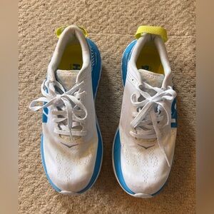 Hoka Carbon X size 8